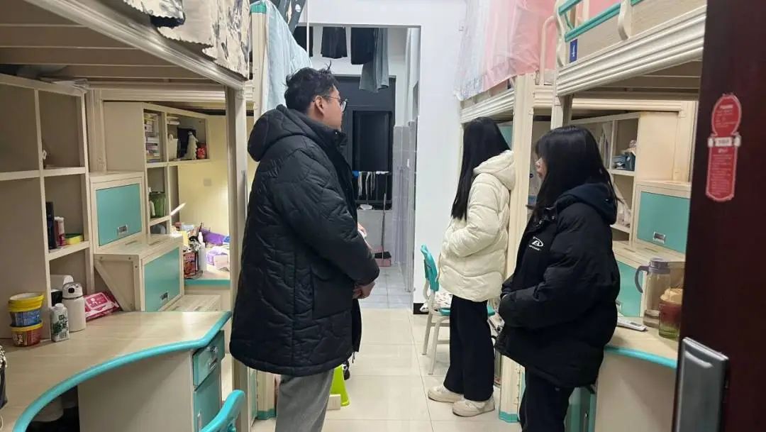 1744167387188014.jpg 640 (2).jpg